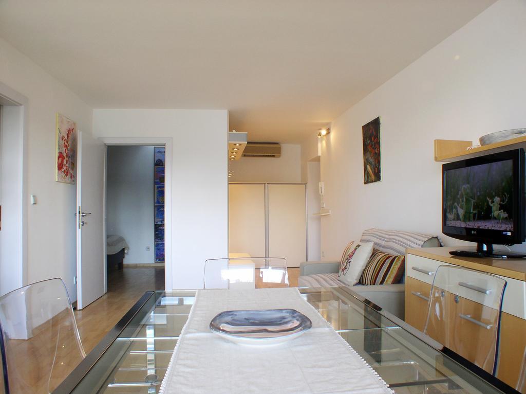 Charming Terrace Apartments Ana And Maria Tour As ลูบลิยานา ภายนอก รูปภาพ