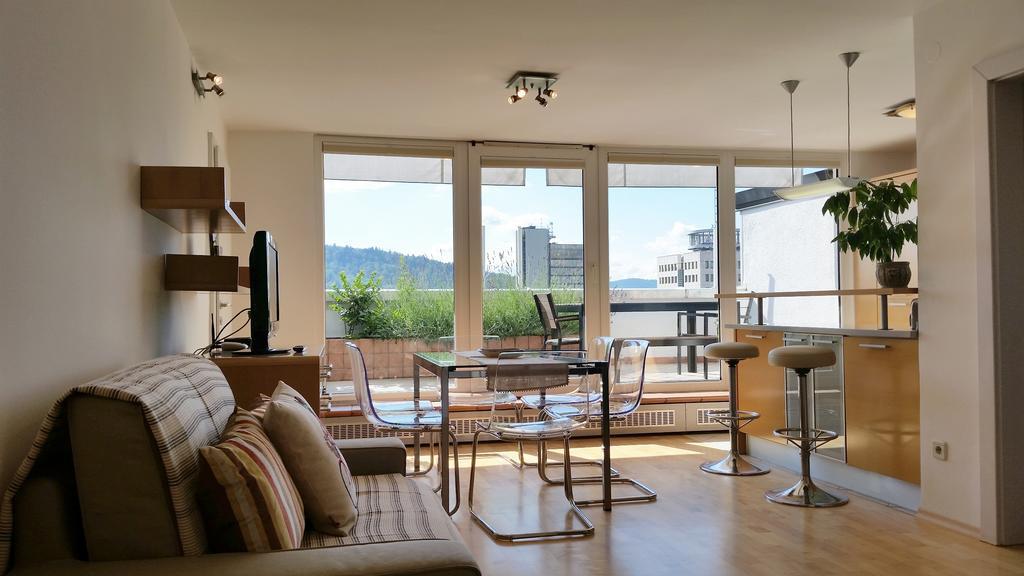 Charming Terrace Apartments Ana And Maria Tour As ลูบลิยานา ภายนอก รูปภาพ