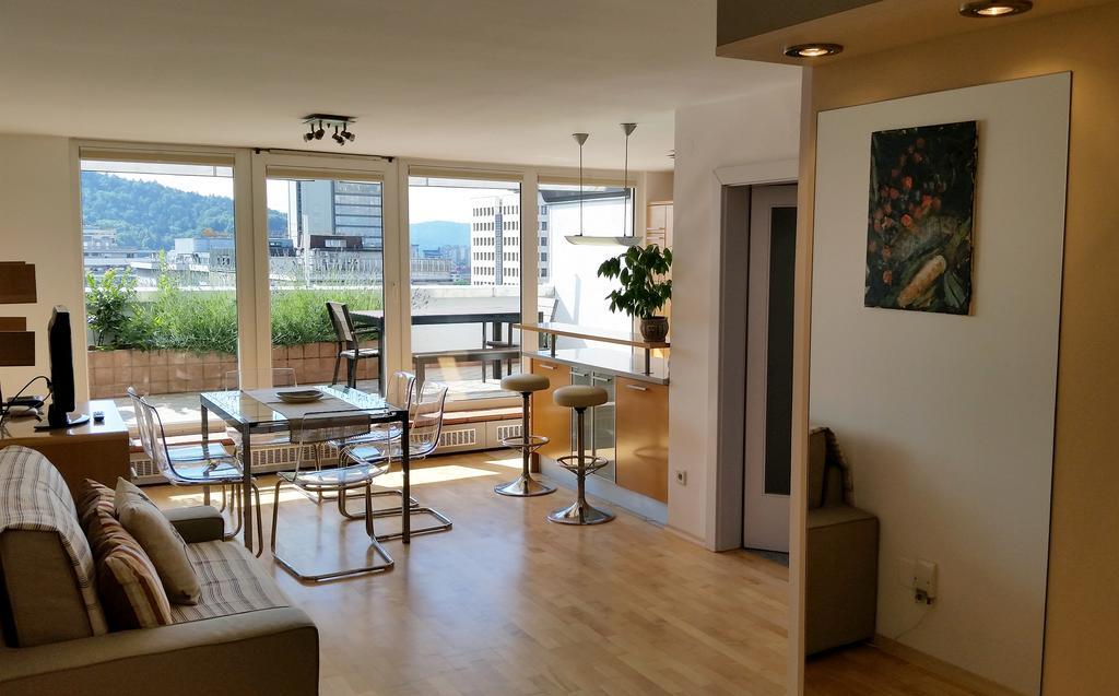 Charming Terrace Apartments Ana And Maria Tour As ลูบลิยานา ภายนอก รูปภาพ