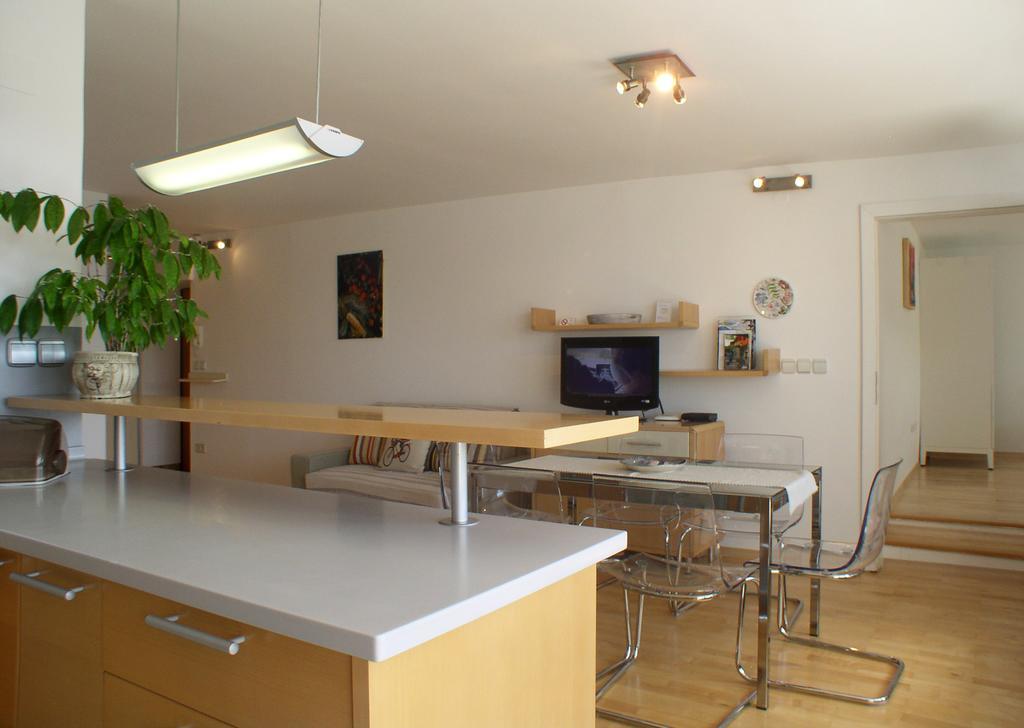 Charming Terrace Apartments Ana And Maria Tour As ลูบลิยานา ห้อง รูปภาพ